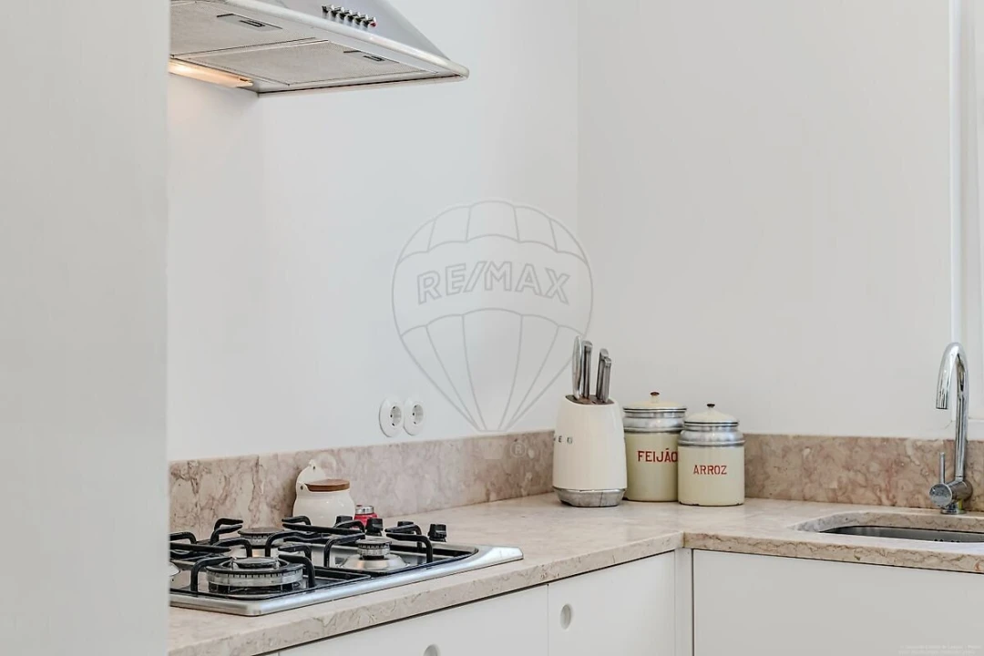 Apartamento T2 para Venda em Avenidas Novas Foto 11
