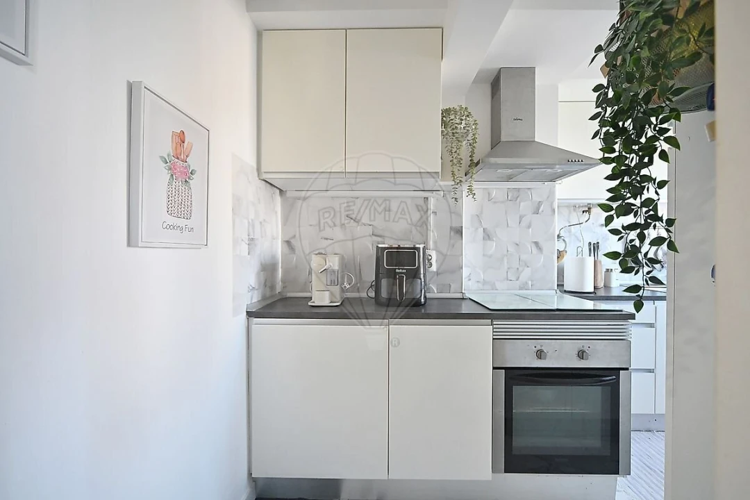 Apartamento T2 para Venda em Santo António dos Cavaleiros e Frielas Foto 17