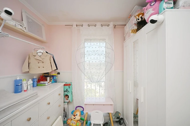 Apartamento T2 para Venda em Santo António dos Cavaleiros e Frielas Foto 21