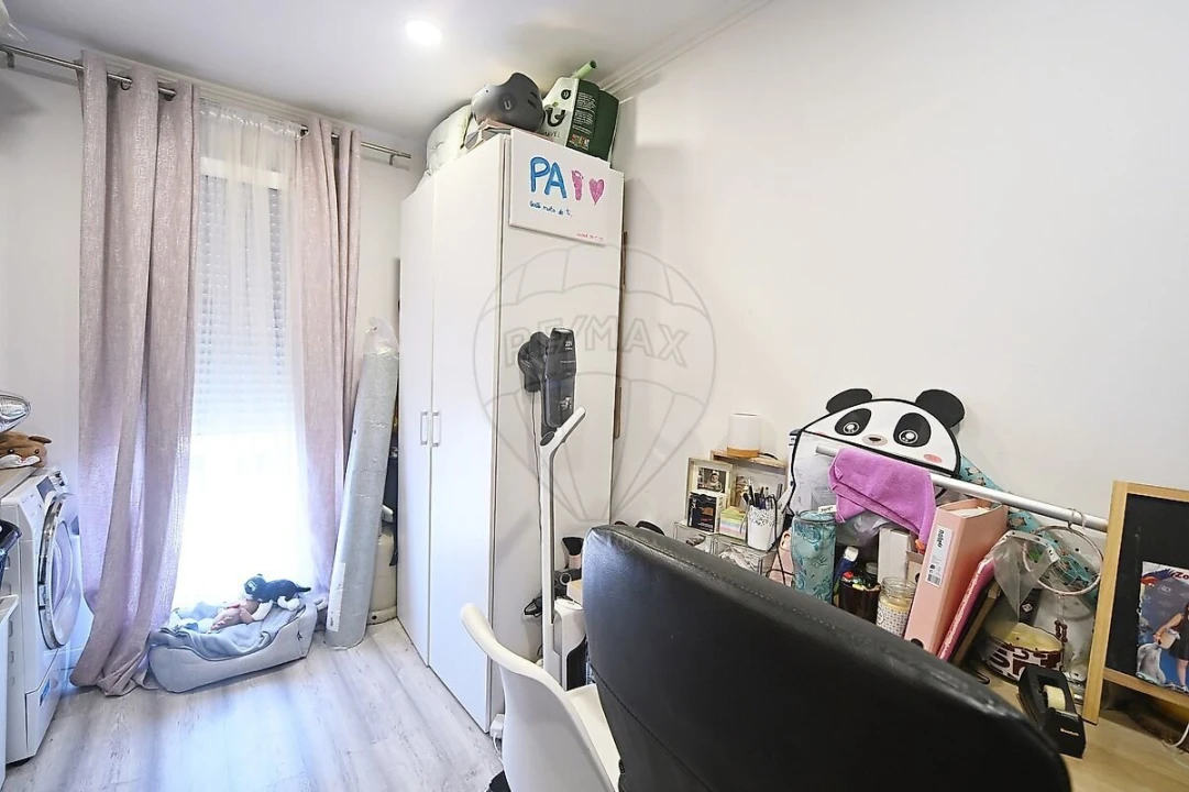 Apartamento T2 para Venda em Santo António dos Cavaleiros e Frielas Foto 26