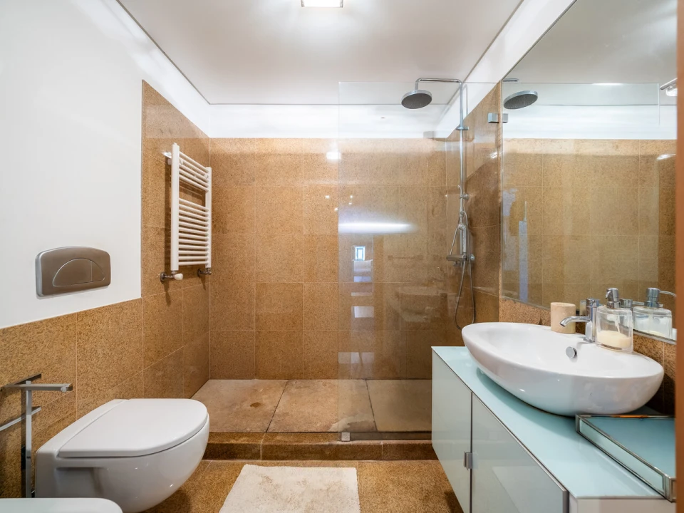 Apartamento T5 para Venda em Paranhos Foto 28