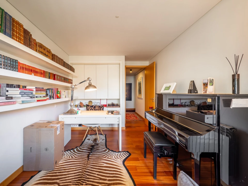 Apartamento T5 para Venda em Paranhos Foto 16