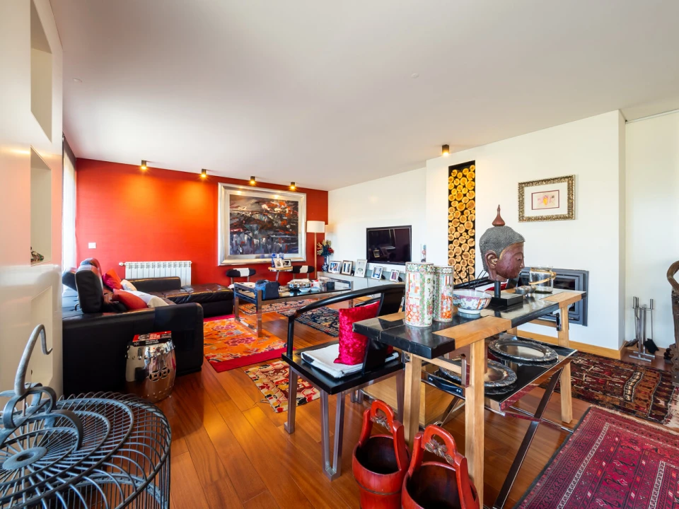 Apartamento T5 para Venda em Paranhos Foto 6