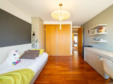 Apartamento T5 para Venda em Paranhos