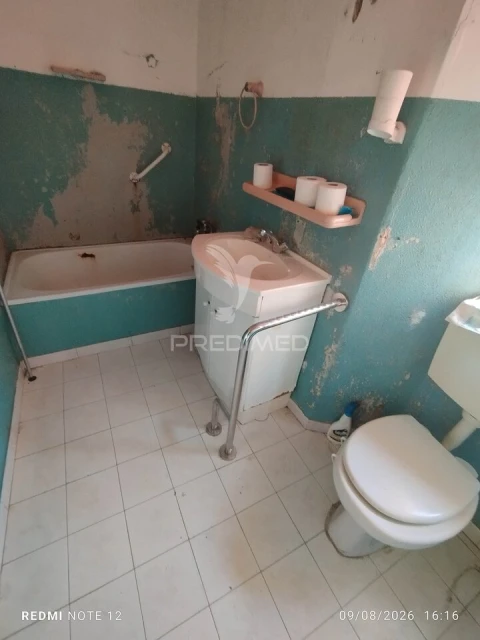 Moradia T4 para Venda em Venteira