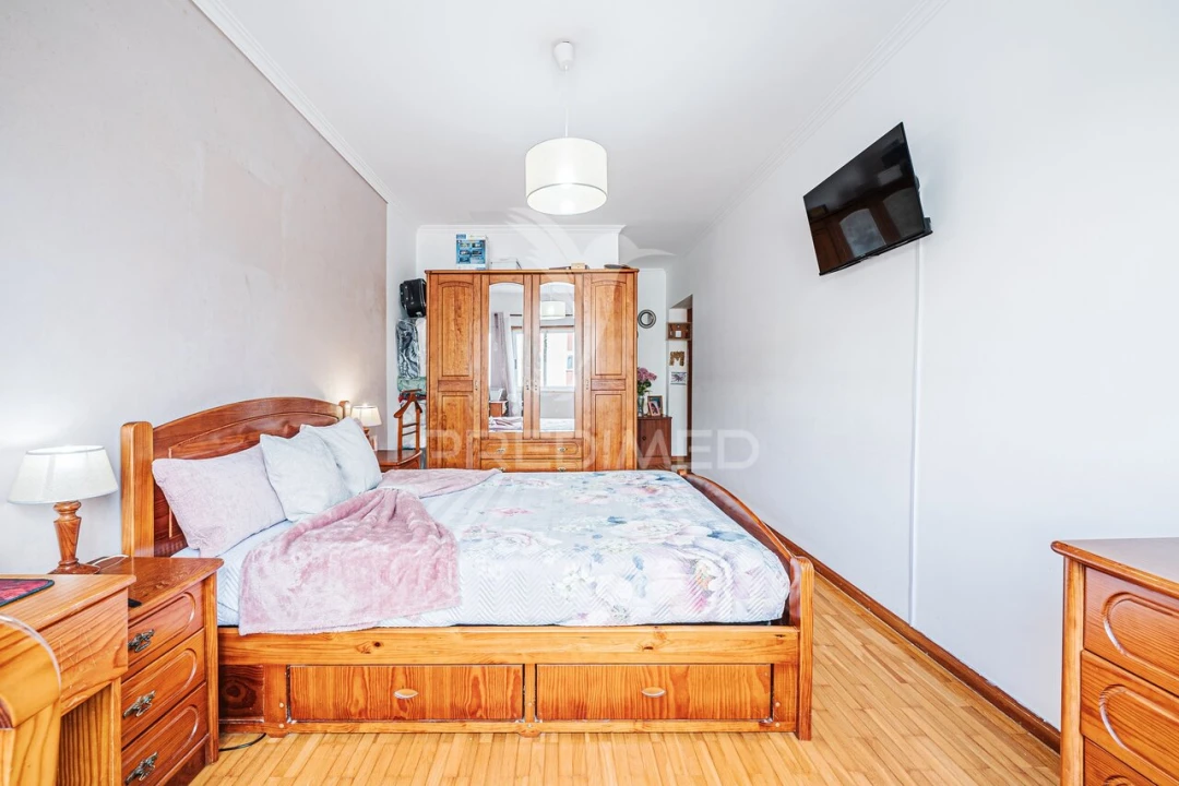 Apartamento T3 para Venda em Massamá e Monte Abraão Foto 23