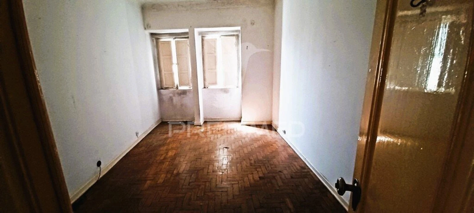 Moradia T8 para Venda em Sé e São Lourenço Foto 5