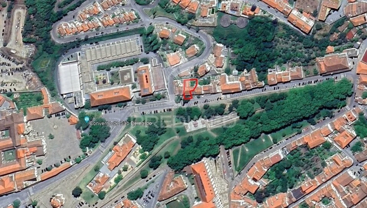 Moradia T8 para Venda em Sé e São Lourenço Foto 24