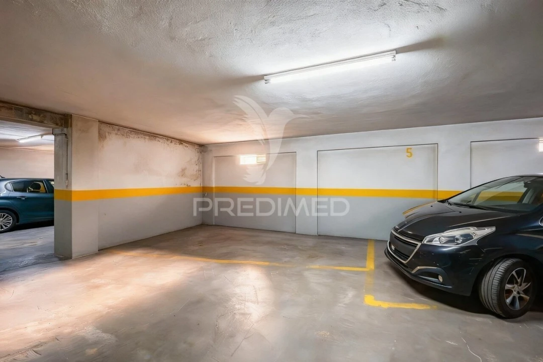 Apartamento T3 para Venda em Braga (Maximinos, Sé e Cividade) Foto 35
