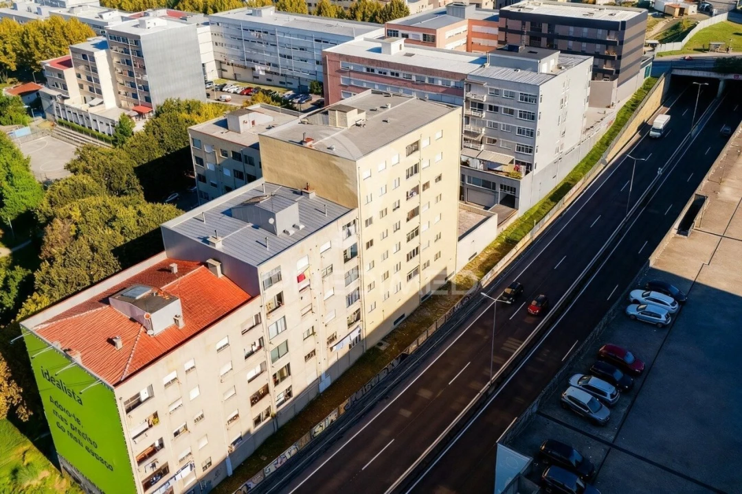Apartamento T3 para Venda em Braga (Maximinos, Sé e Cividade) Foto 40