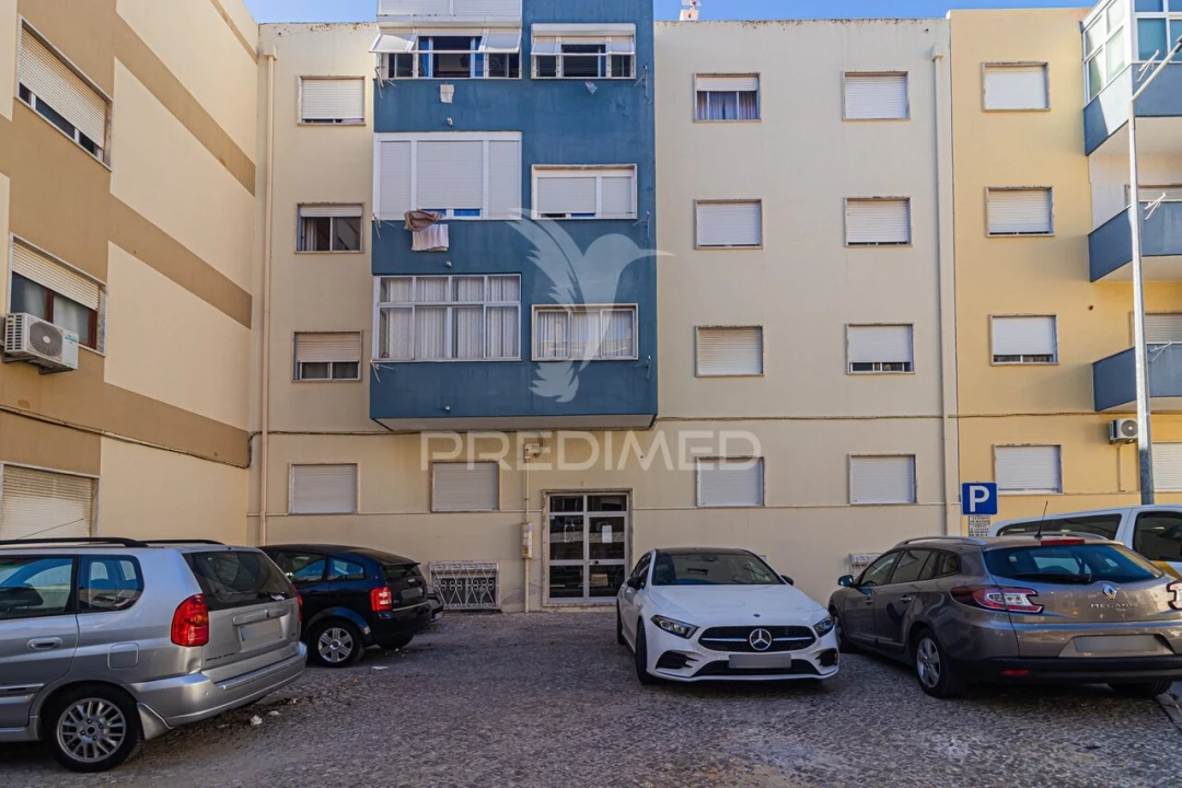 Apartamento T2 para Venda em Amora Foto 32