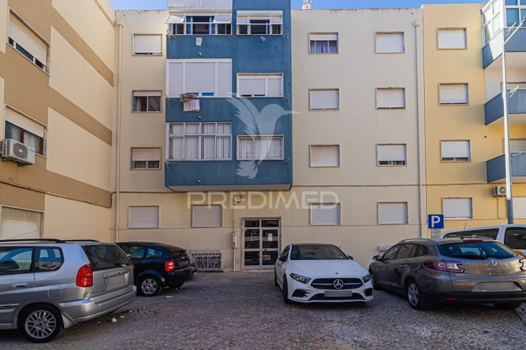 Apartamento T2 para Venda em Amora Foto 32