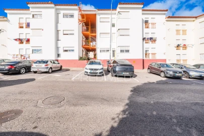 Apartamento T2 para Venda em Queluz e Belas