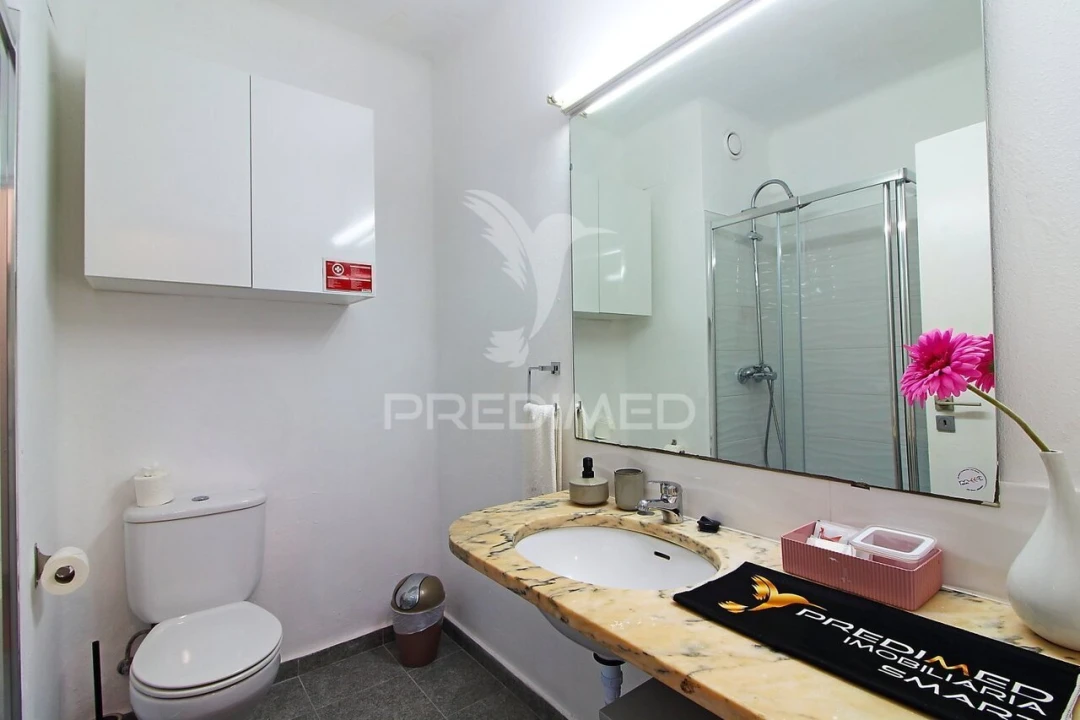 Apartamento T0 para Venda em Albufeira e Olhos de Água Foto 12
