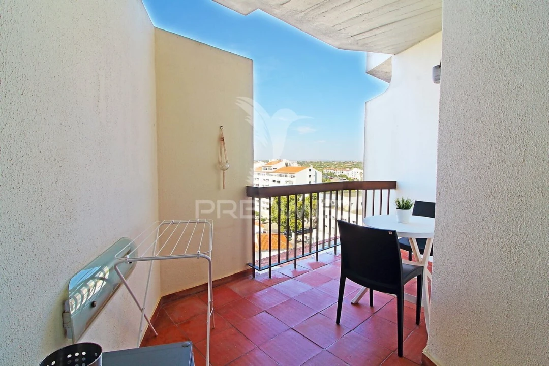 Apartamento T0 para Venda em Albufeira e Olhos de Água Foto 4