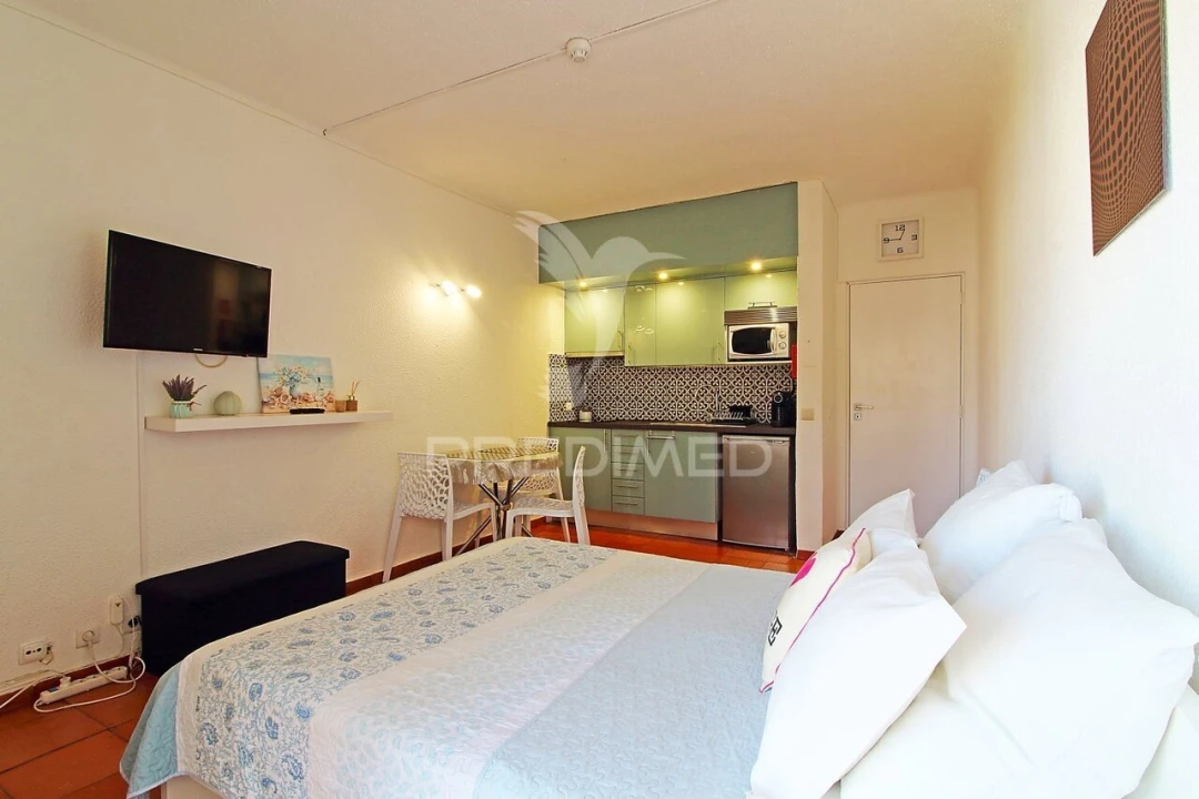 Apartamento T0 para Venda em Albufeira e Olhos de Água Foto 9