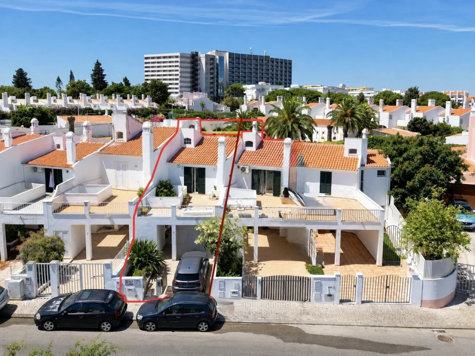 Moradia T2 para Venda em Albufeira e Olhos de Água Foto 2