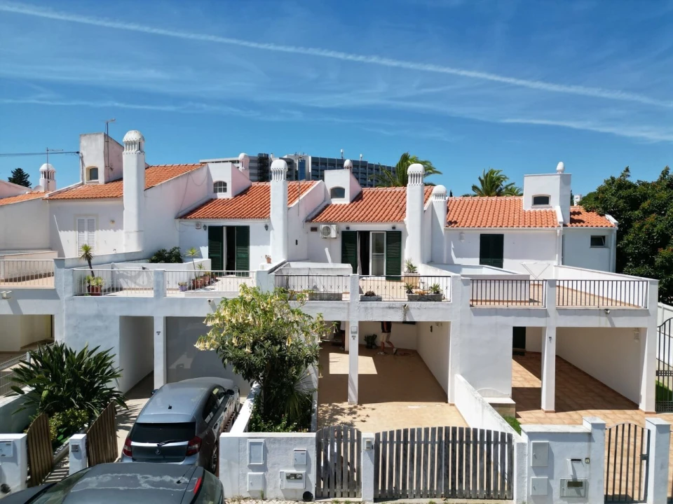 Moradia T2 para Venda em Albufeira e Olhos de Água Foto 10