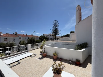 Moradia T2 para Venda em Albufeira e Olhos de Água