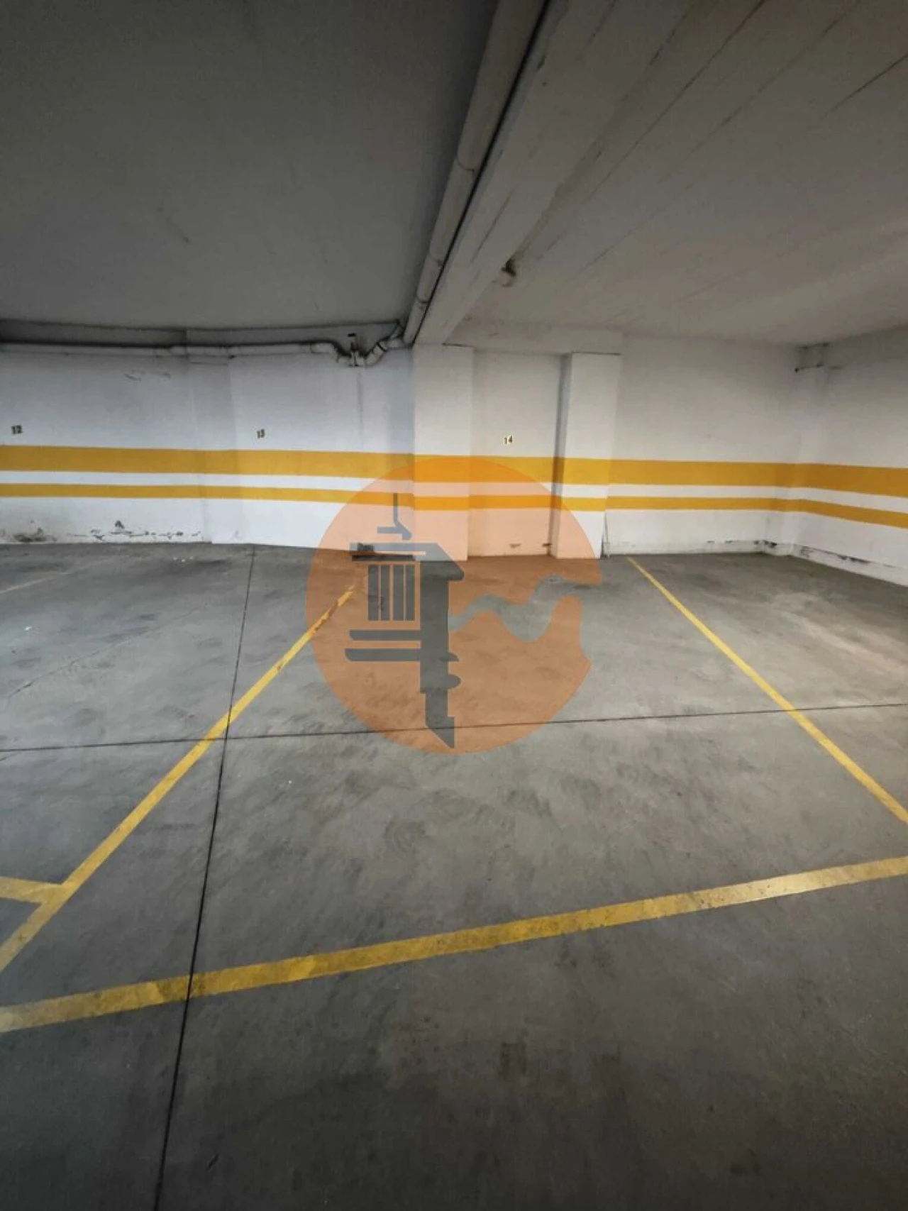 Garagem para Venda em Monte Gordo Foto 4