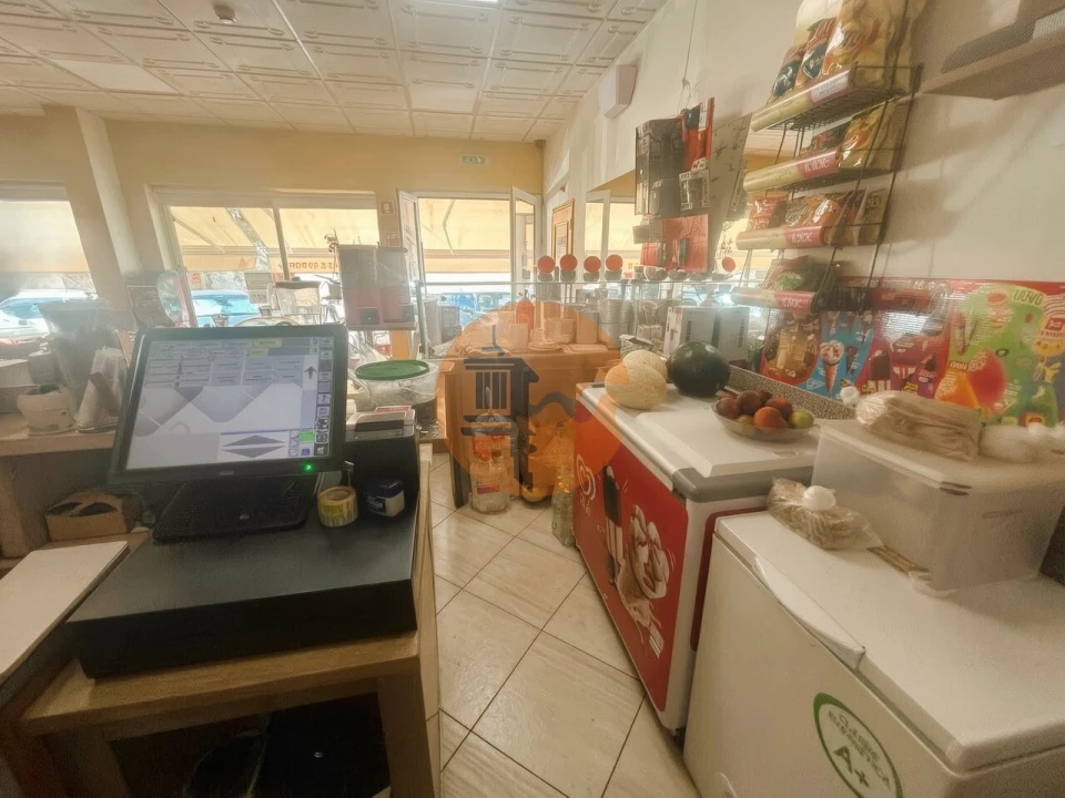 Loja para Trespasse em Faro (Sé e São Pedro) Foto 12
