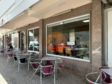 Loja para Trespasse em Faro (Sé e São Pedro)