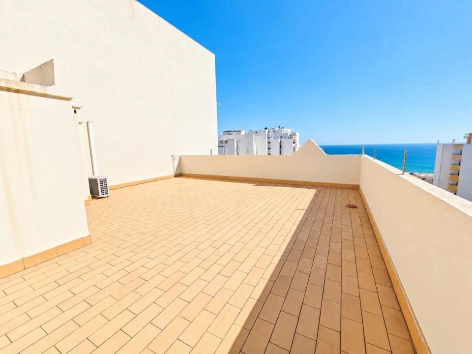 Apartamento T1 para Venda em Portimão Foto 9