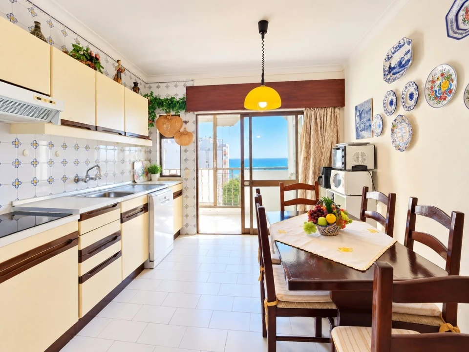 Apartamento T1 para Venda em Portimão Foto 2