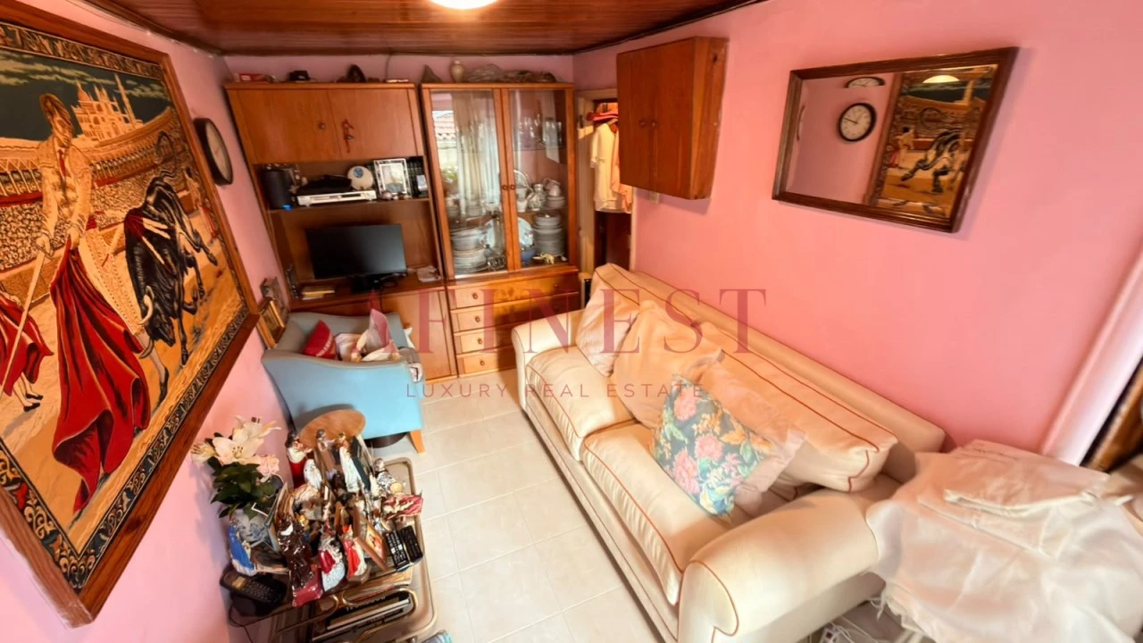 Apartamento T1 para Venda em Santa Maria Maior Foto 2