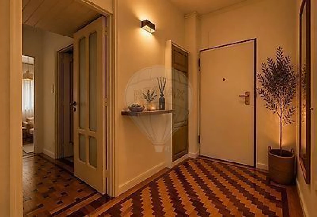 Apartamento T3 para Venda em Lordelo do Ouro e Massarelos Foto 9
