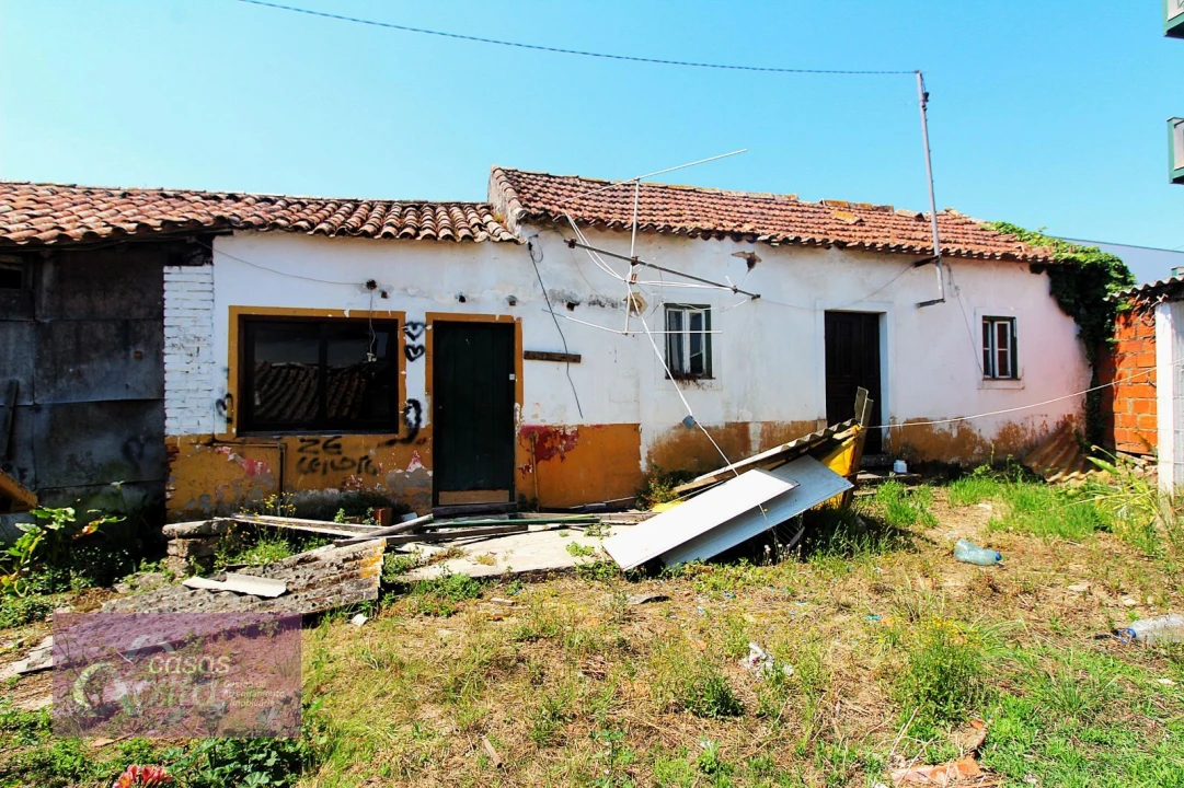 Moradia T2 para Venda em Marrazes e Barosa Foto 1