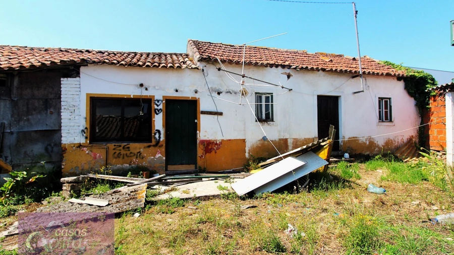 Moradia T2 para Venda em Marrazes e Barosa