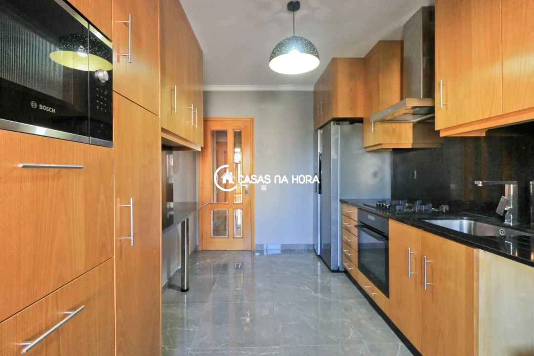 Apartamento T2 para Arrendamento em Santa Marinha e São Pedro da Afurada Foto 1