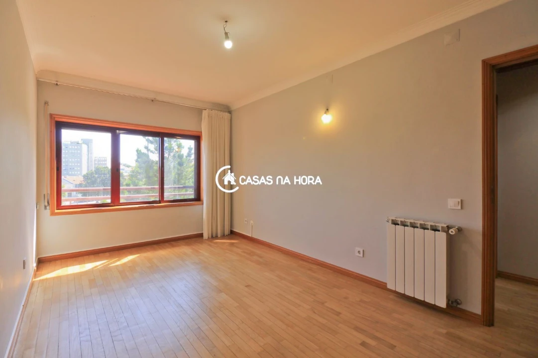 Apartamento T2 para Arrendamento em Santa Marinha e São Pedro da Afurada Foto 5