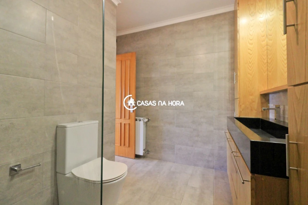 Apartamento T2 para Arrendamento em Santa Marinha e São Pedro da Afurada Foto 22