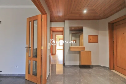 Apartamento T2 para Arrendamento em Santa Marinha e São Pedro da Afurada
