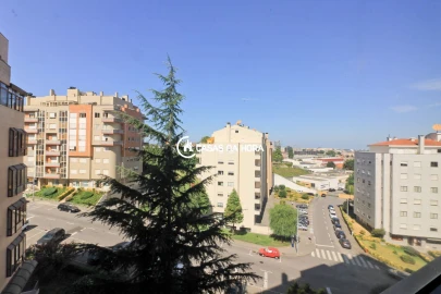 Apartamento T2 para Arrendamento em Santa Marinha e São Pedro da Afurada