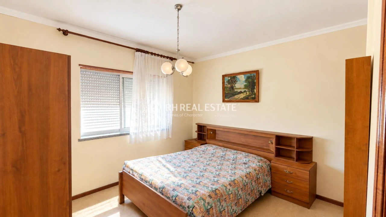 Apartamento T1 para Venda em Buarcos Foto 9