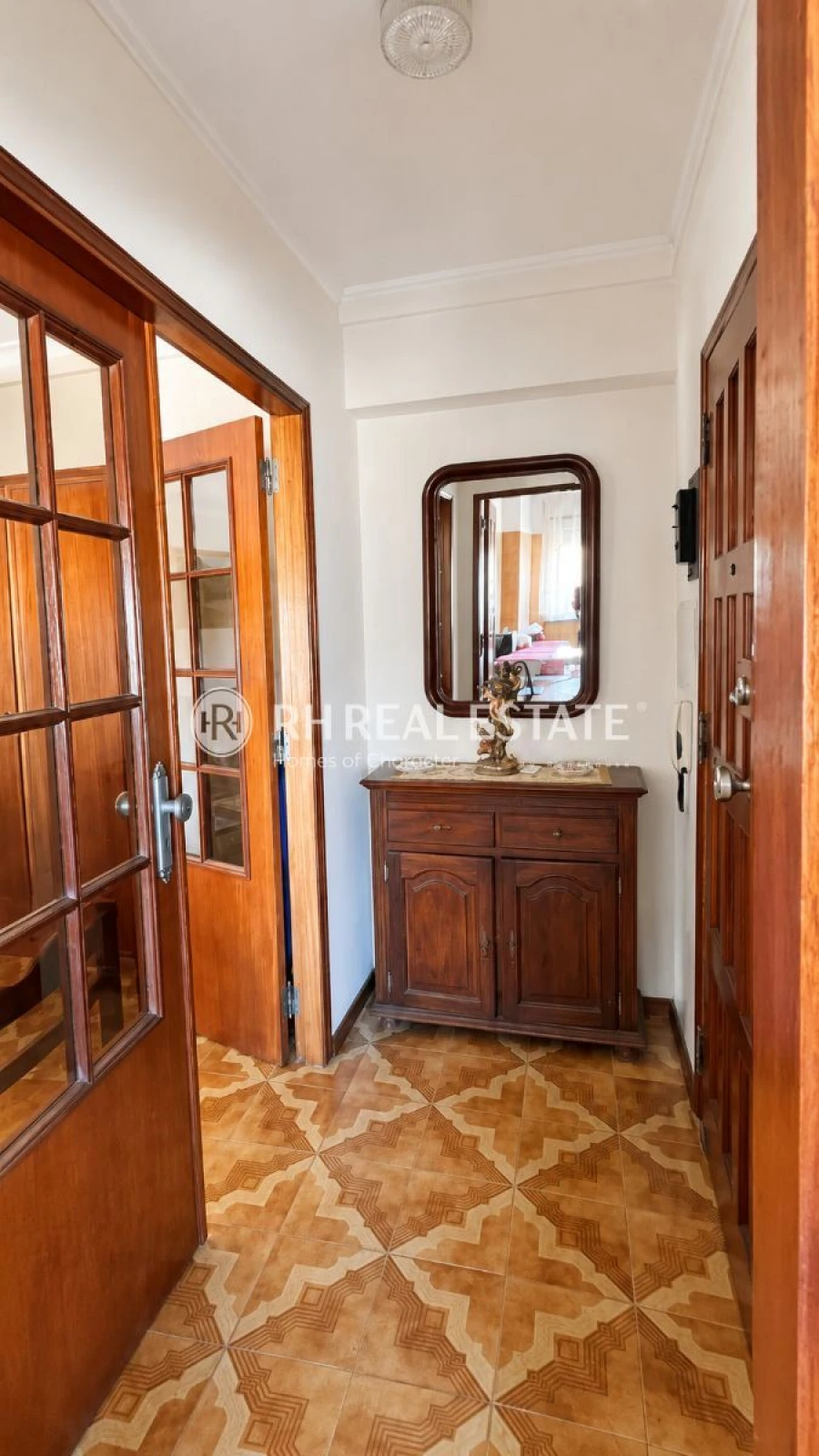 Apartamento T1 para Venda em Buarcos Foto 4