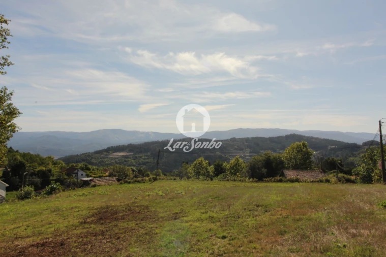 Terreno para Venda em Carvalho e Basto (Santa Tecla) Foto 3