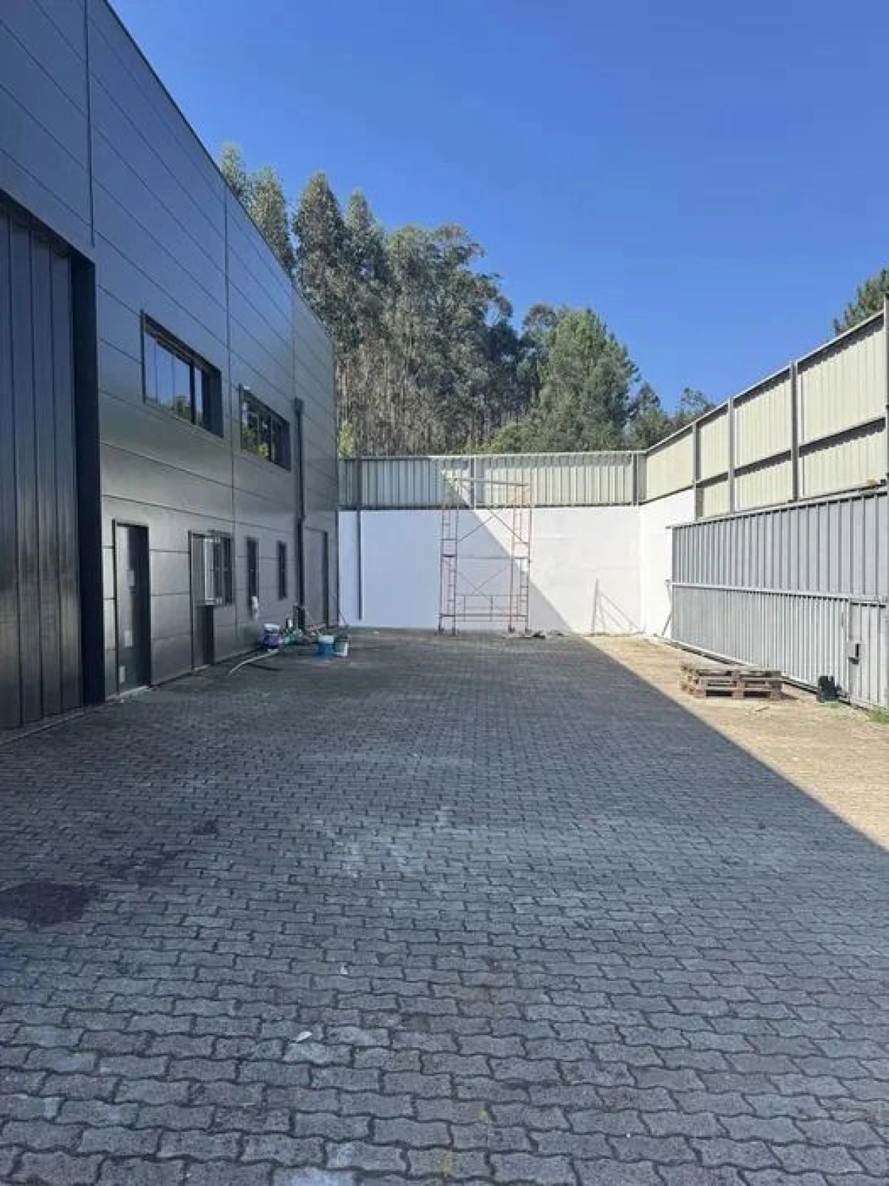 Armazém para Arrendamento em Bougado (São Martinho e Santiago) Foto 2