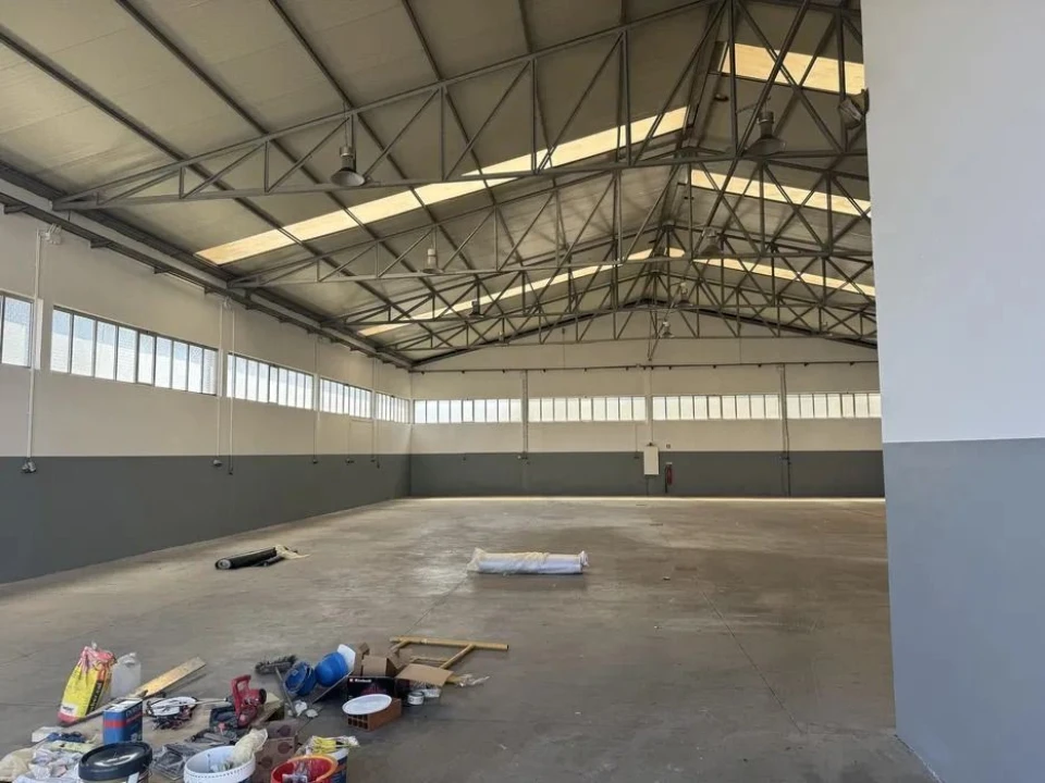 Armazém para Arrendamento em Bougado (São Martinho e Santiago) Foto 4