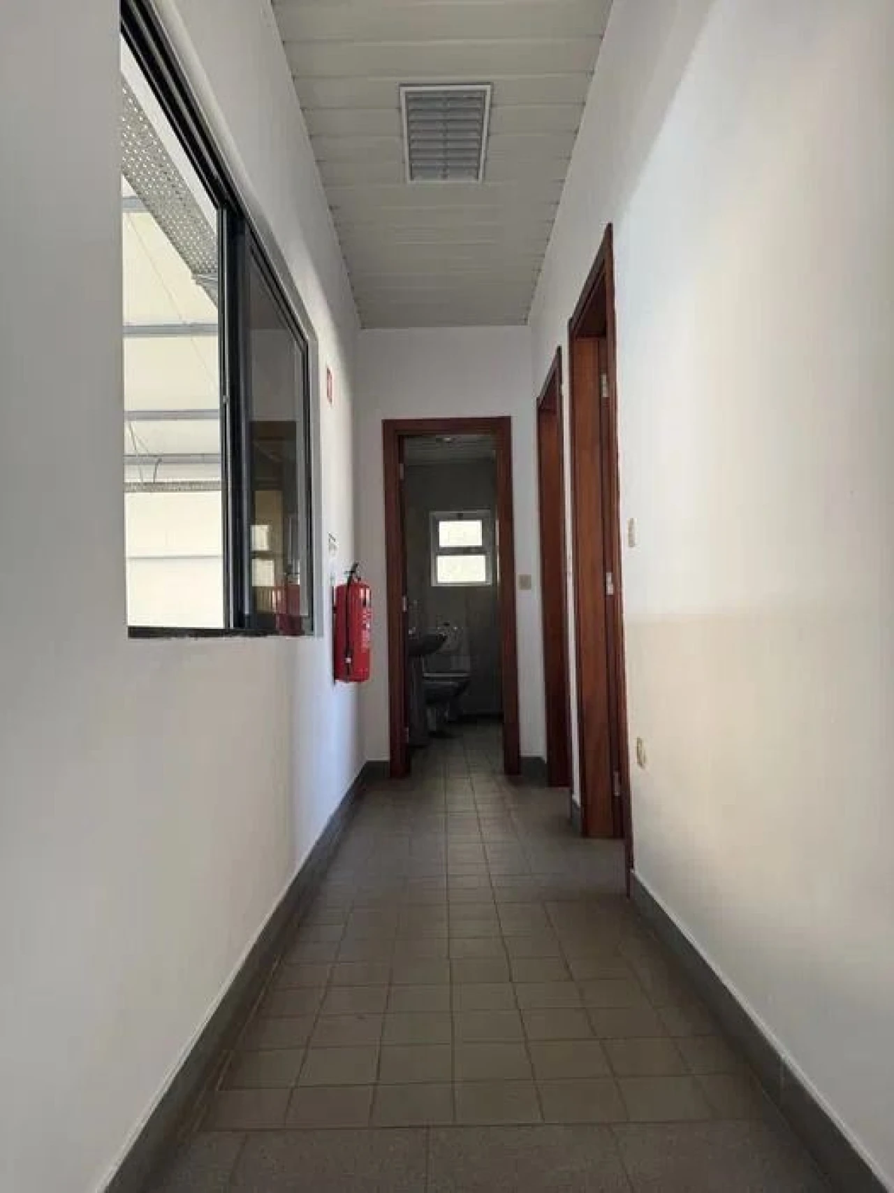 Armazém para Arrendamento em Bougado (São Martinho e Santiago) Foto 13