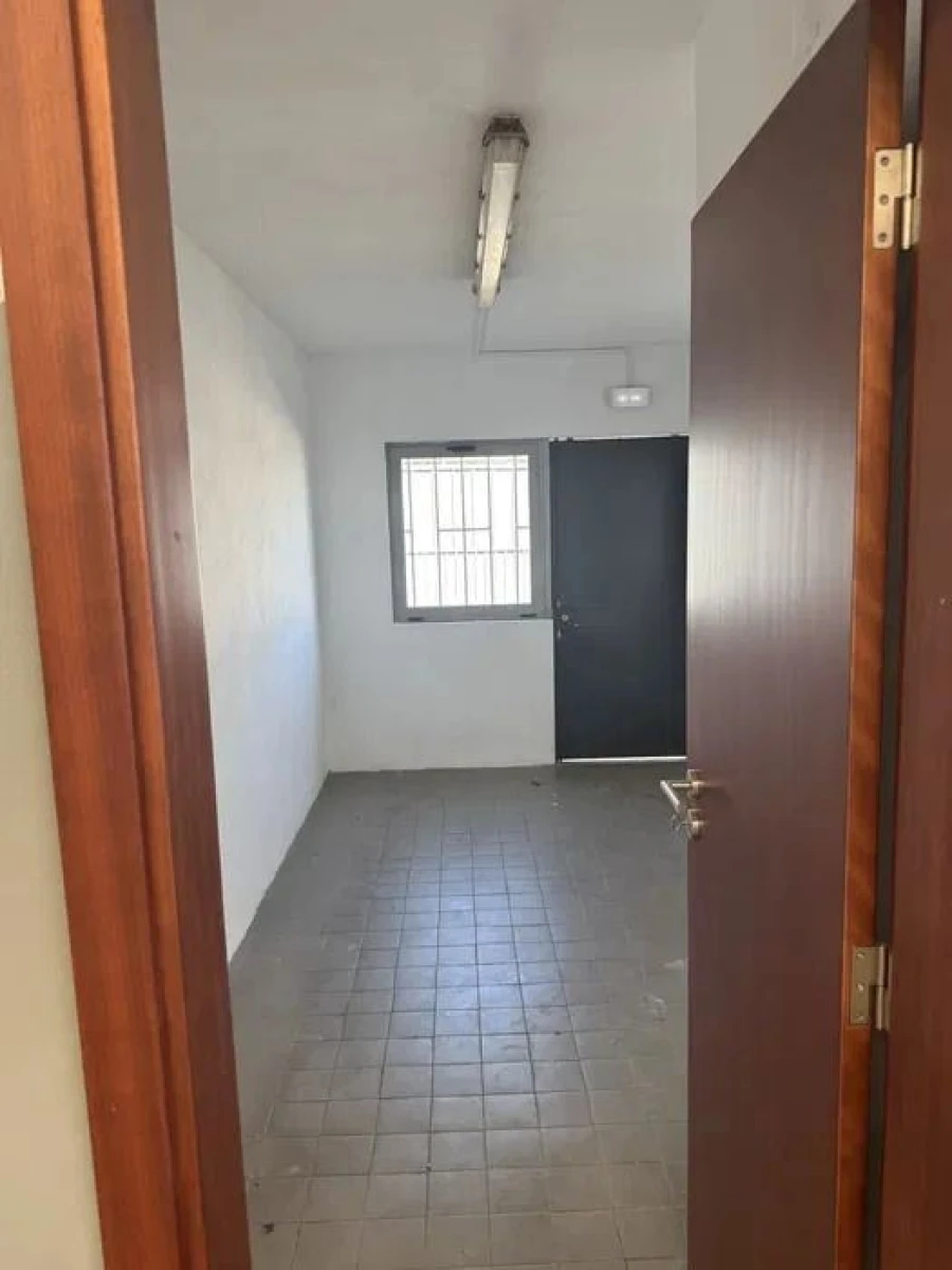Armazém para Arrendamento em Bougado (São Martinho e Santiago) Foto 5