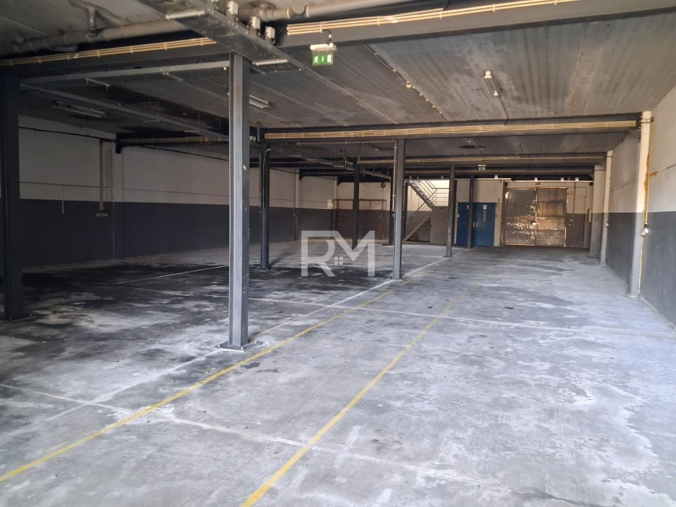 Armazém para Venda em Touguinha e Touguinhó Foto 3