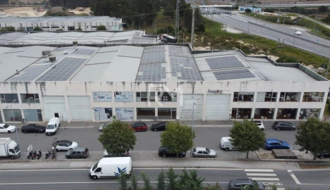 Armazém para Venda em Touguinha e Touguinhó