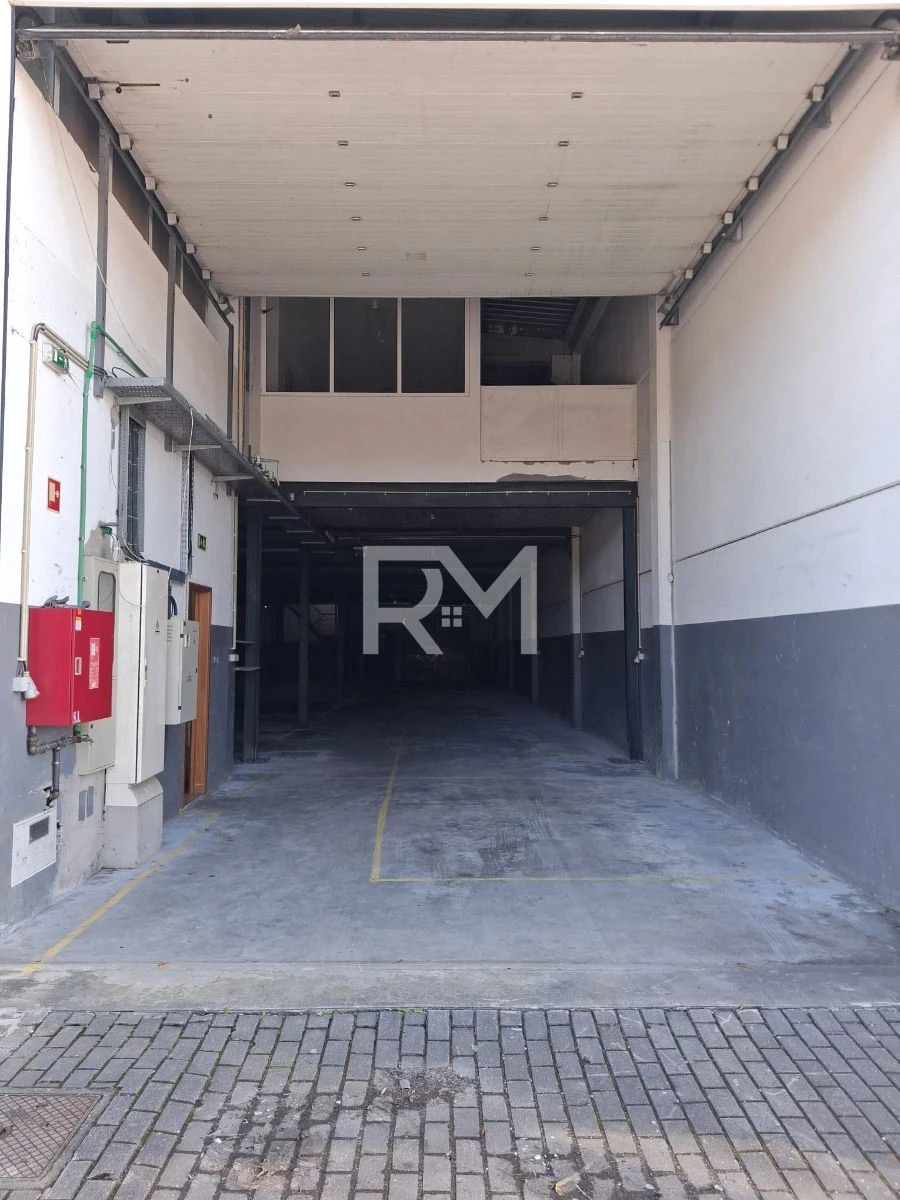 Armazém para Venda em Touguinha e Touguinhó Foto 15