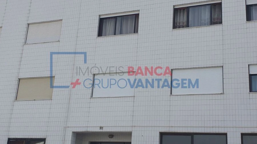 Apartamento T3 para Venda em Canelas