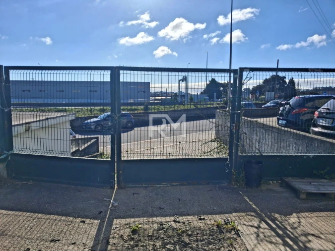 Armazém para Arrendamento em Touguinha e Touguinhó Foto 4