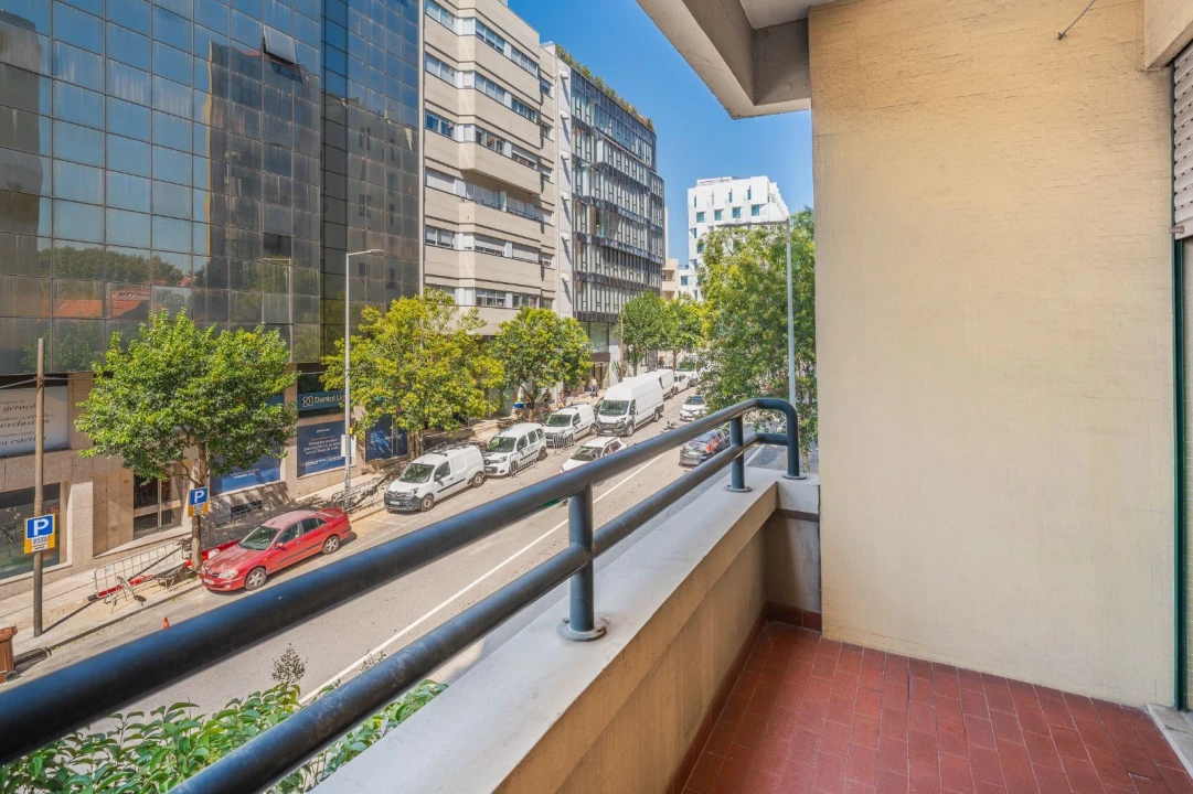Apartamento T1 para Venda em Lordelo do Ouro e Massarelos Foto 6